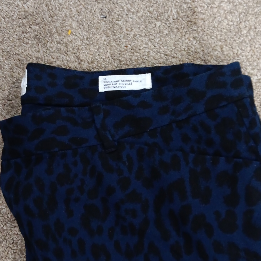 Plus size pants - Picture 4 of 5